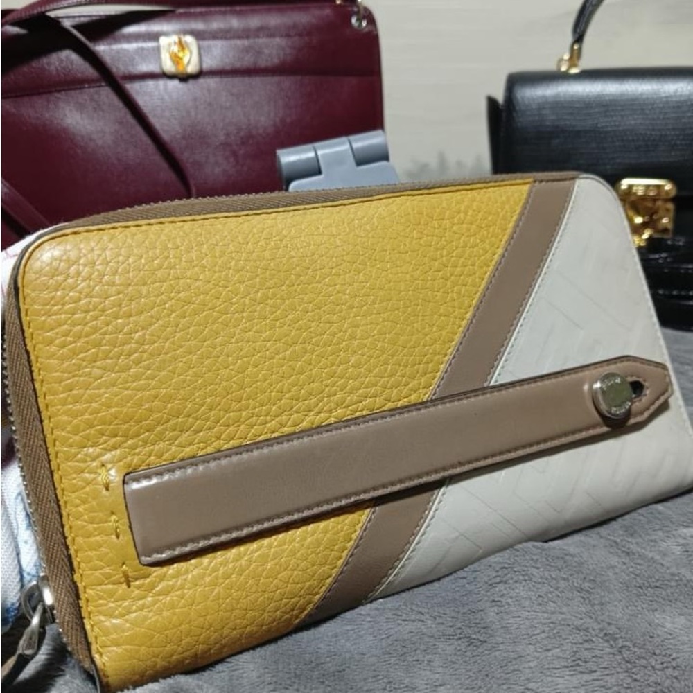 Fendi clutch/wallet